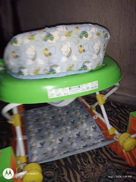 *tinnies* Baby Walker + Rocking Chair 4