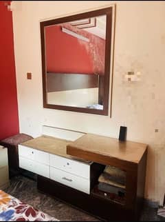 king size bed with 2 side table + dressing table with mirror+ stool