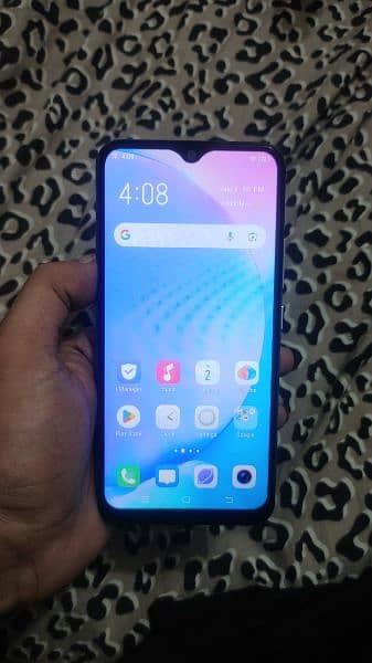 Vivo Y17 with Charger box 0