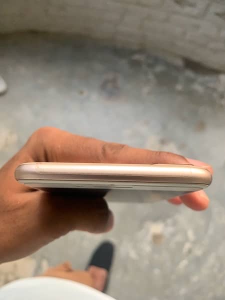 8 plus 10/10 condition pta Approved 64 gb LLA model 4