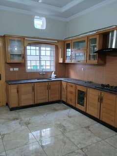 14 Marla upper portion for Rent in G13-3