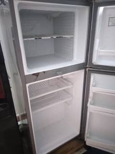 10/10 condition freezer in Haier fridge double door