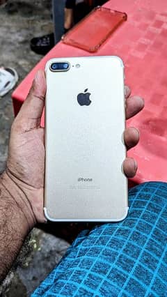 iPhone 7 Plus Gold 256GB 10/10 Condition For Sale