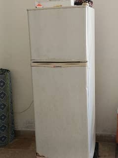 Dawlance fridge 2door working condition