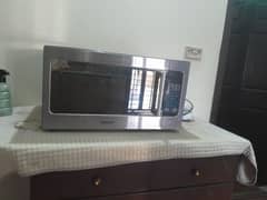 ORIENT FULL SIZE MICROWAVE ND OVEN