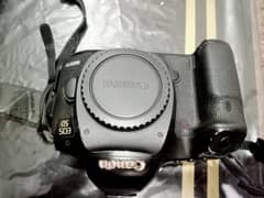 Canon 5D Mark 3 with 50mm prime lens 2 batteries and 1 charger