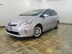 Toyota Prius Alpha 2012