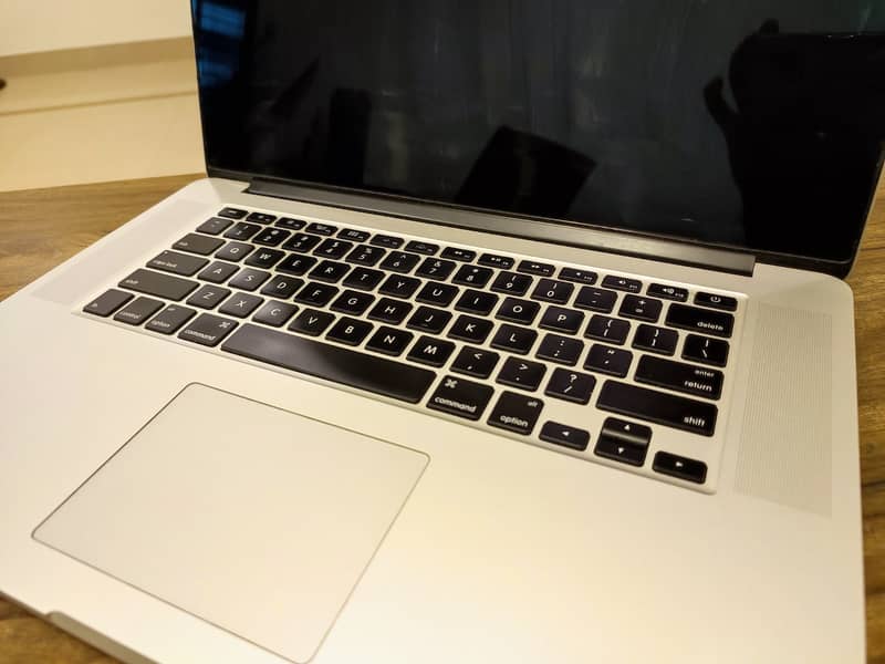 Macbook Pro 15" Mid 2015 2