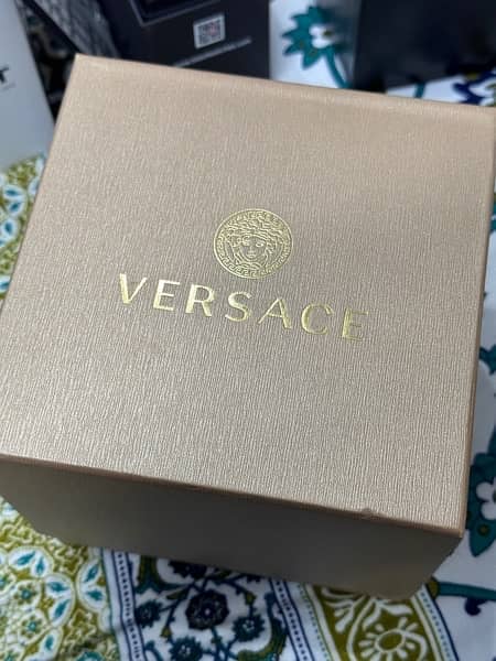 Versace and Movado and Tissot Original Premium Watches Available 5