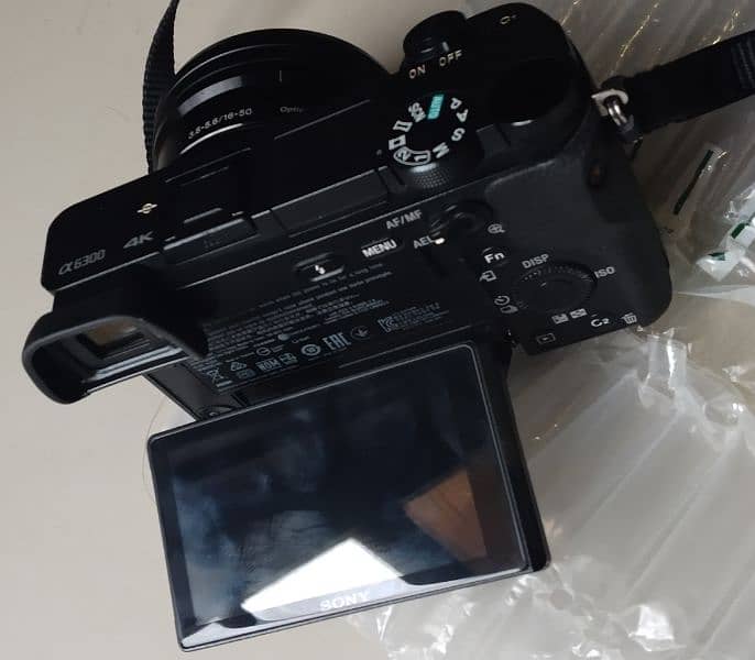 SONY a6300 4k camera with 16-50 kit lense 5