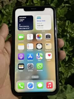 Iphone Xr 73 health Face ID ok Truetone ok back tota. screen spotes ha