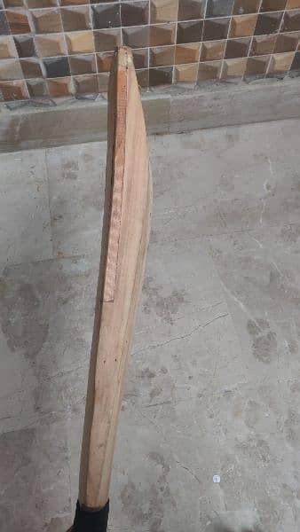 plain good quality hard ball bat with good balance and straight grains 2