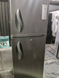 ok condition fridge without steplizer in 20k.