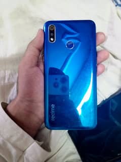 Realme 3  3/32