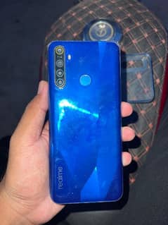 realme 5i. 4 64