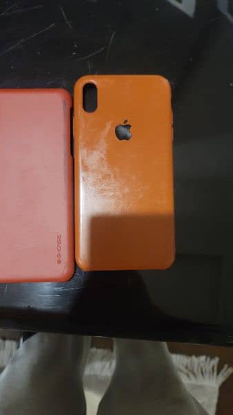 ip xs max and galaxy note 10 plus covers 1