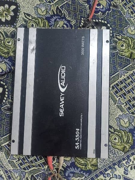 Amplifier 4 channel. good condition. 1