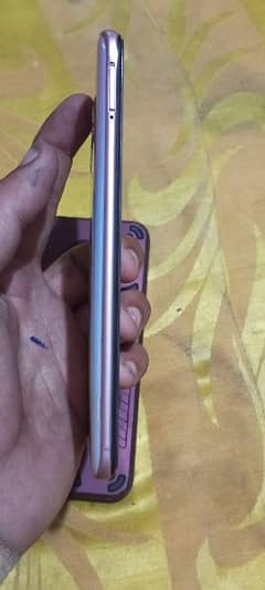 vivo s1pro hai box charger sht hai Koi bi masala nhe hai