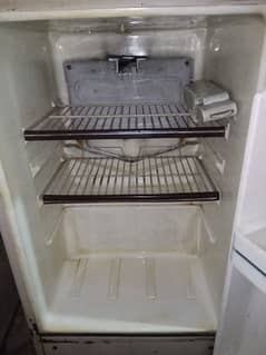 Dowlance Small Size Fridge