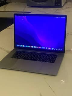 MacBook pro 15.4 up for sale