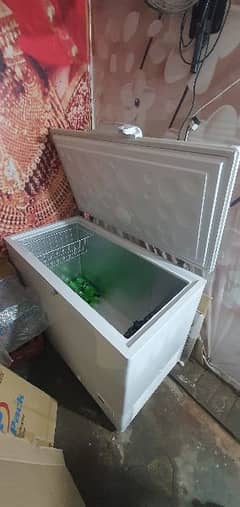 Brand new freezer full size for shop&stores