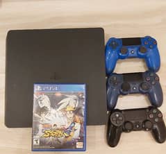 Ps4 Slim 500gb used with 3 controllers and 1 game