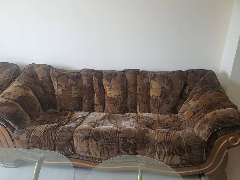 Sofa Set 3 2 and 1 seater in new used condition 2