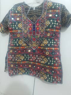 traditional sindhi outfit with Glasswork