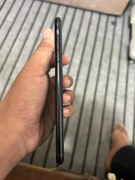 iphone 7plus 128gb pta approved 1