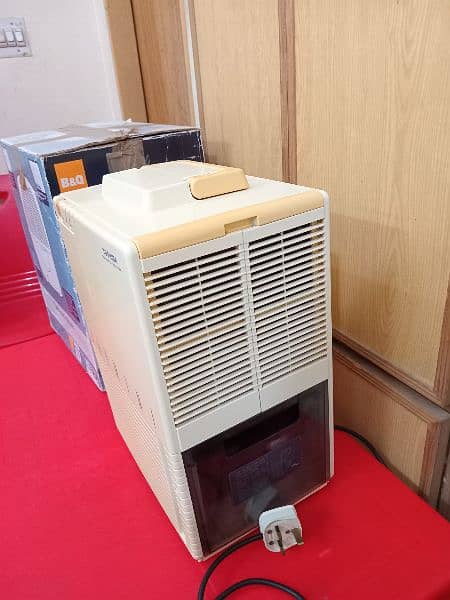 Toshiba Large De-Humidifier, Imported 5