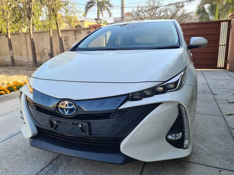 Toyota Prius PHV 2020 7