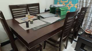 Dining table/6 seater dining table/wooden table/furniture/glass top