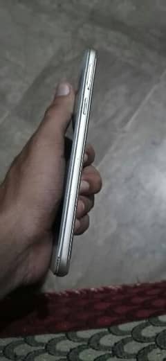 oppo F1s