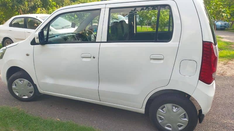 Suzuki Wagon R 2017 9