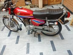 Honda 125cg complete file all ok contact only watsap 03226783290