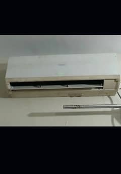 Haier 1 ton ac non inverter good condition