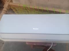 Gree 1 ton Inverter