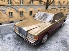 Rolls Royce 1987 silver spirit Diecast scale 1 :18