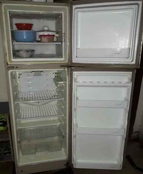 used Dawlance fridge 2