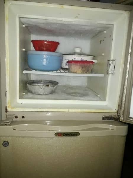 used Dawlance fridge 6