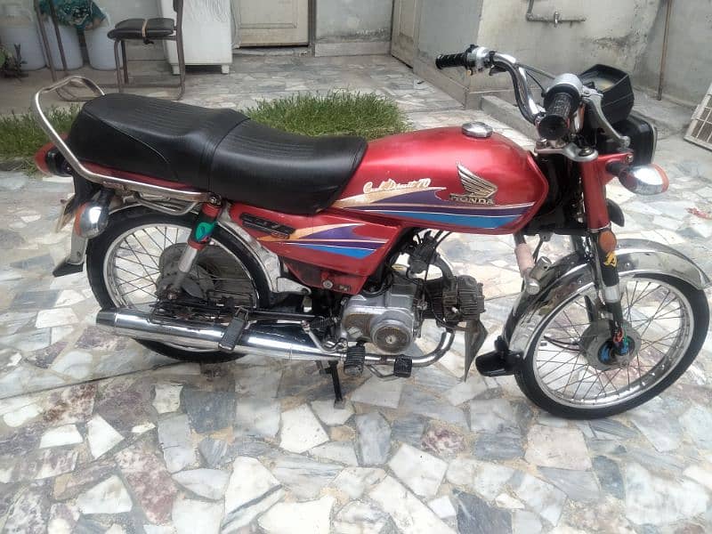 HONDA CD70.2007 Model. 14