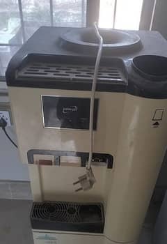 water dispenser with refrigerator