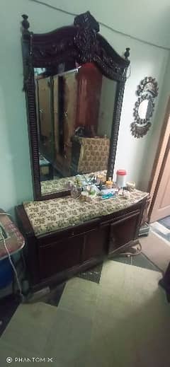 dressing table