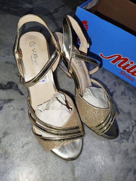 Heels for women in best condition size 39 0