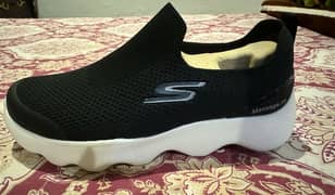 Skechers