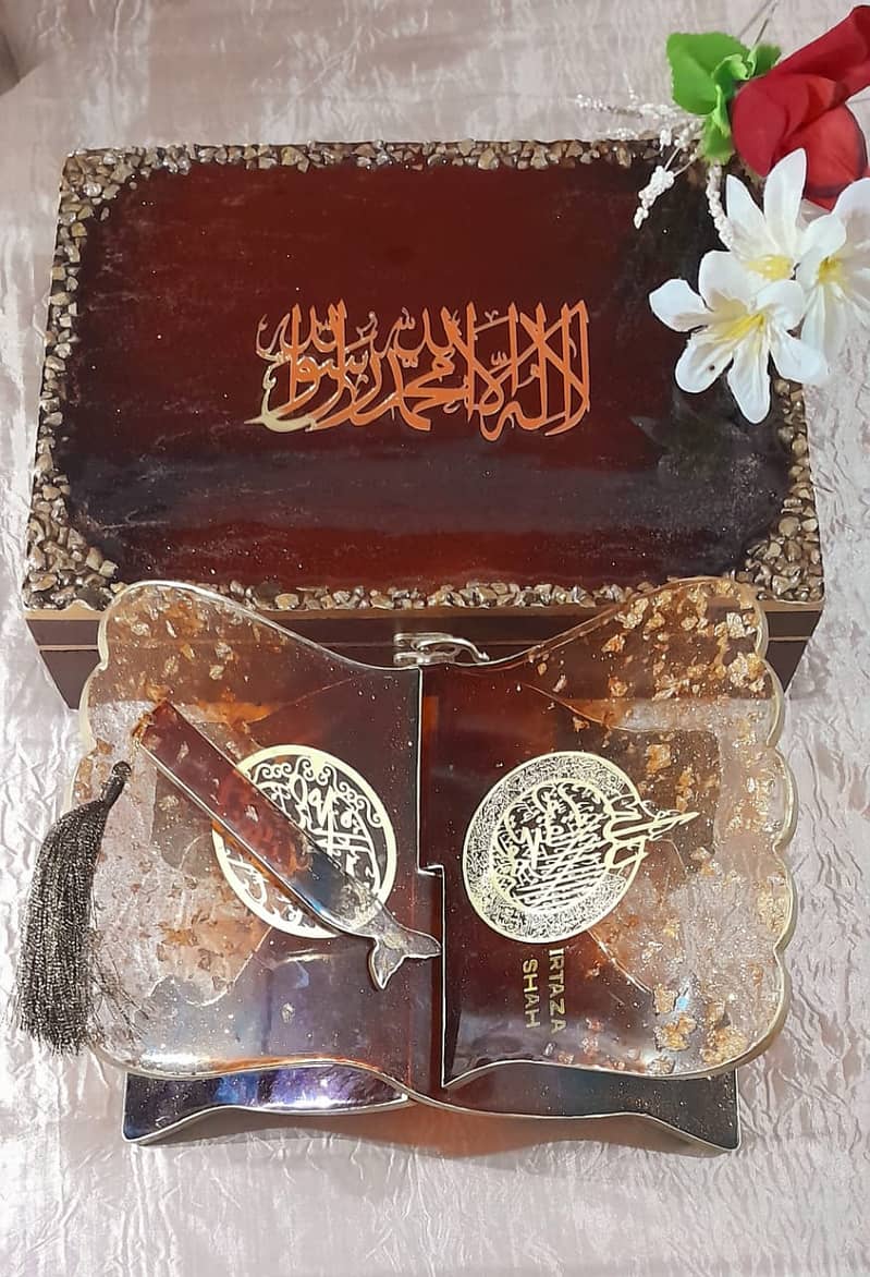 Resin Quran Rehal, Bookmark with Wooden Box. 3