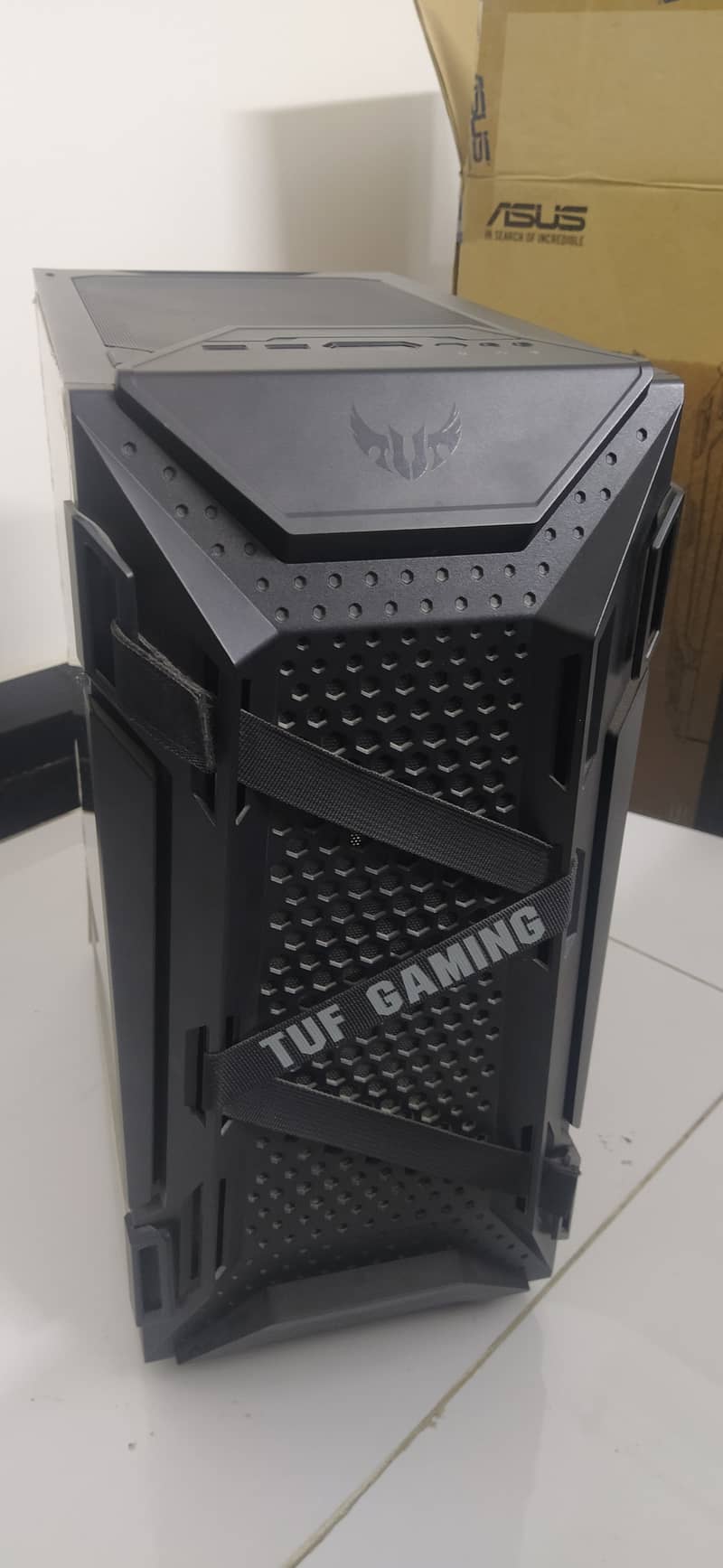 ASUS TUF GT301 Gaming PC Case with Corsair VS550 550 Watt PSU 4