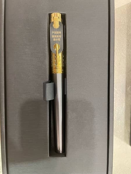 parker. . . . . gold tip 2