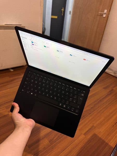 Microsoft surface laptop 3(touch) available for sale 0