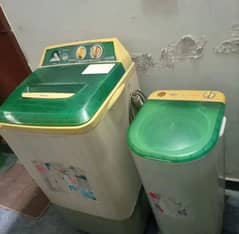 hair full size washing machine in very gud condition with spinner